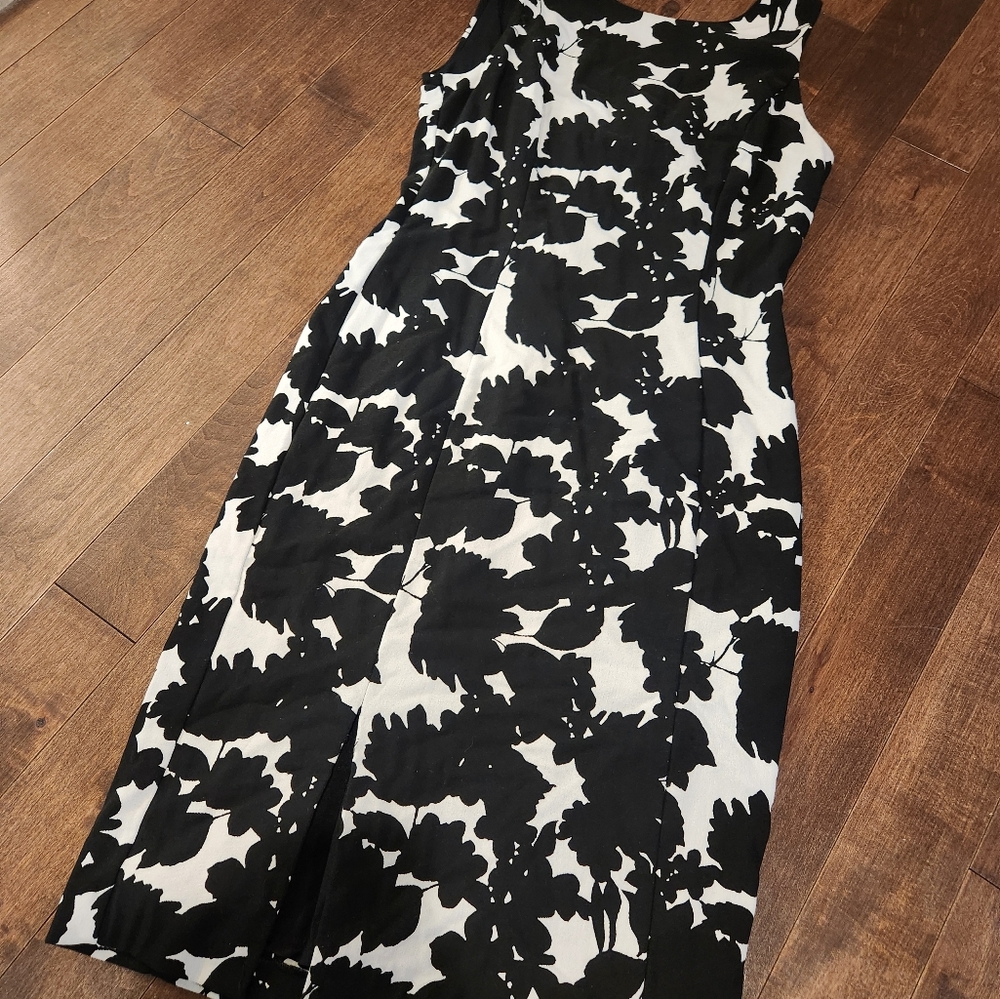 White house Black market knne length dress